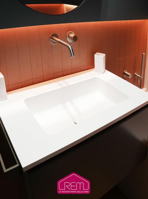 Un bagno elegante ed originale