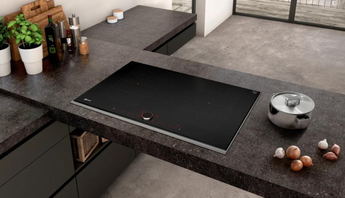 NEFF - Piano cottura a induzione 80 cm Nero, con profili